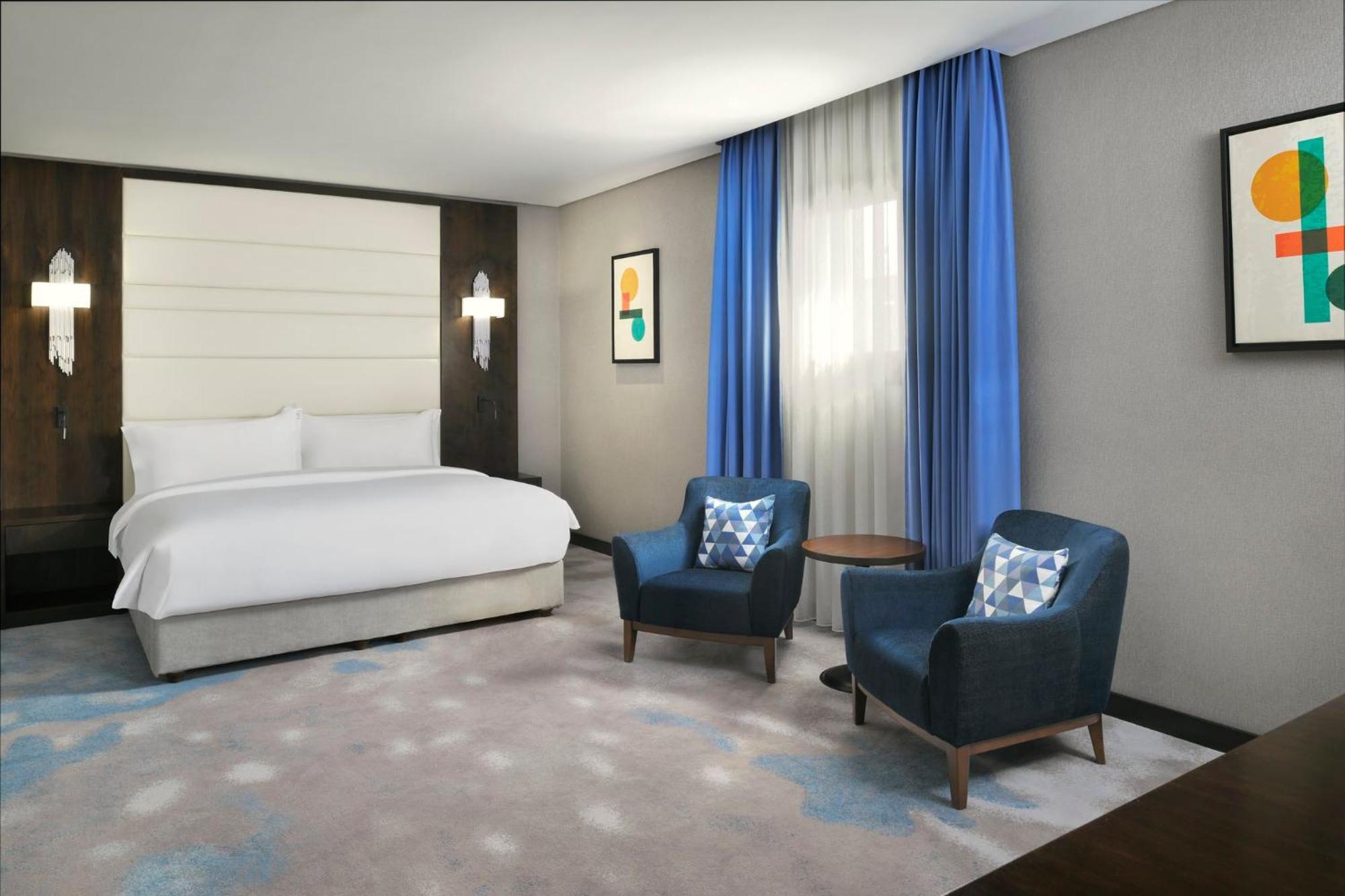 Corniche By Ihg Hotel